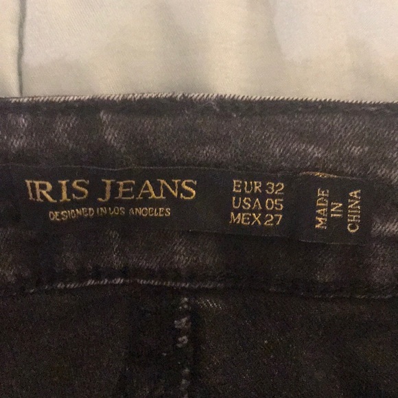 Jeans - Picture 2 of 3